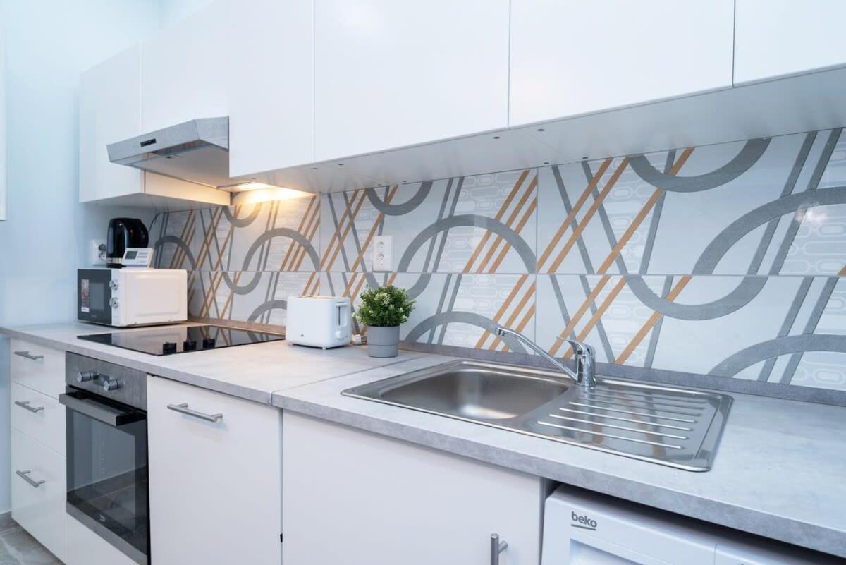 New Spacious Apartment At Superb Location Budapest Eksteriør billede
