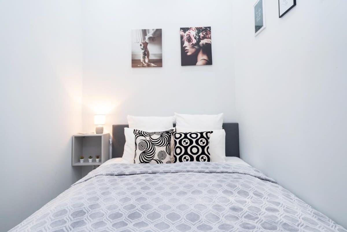 New Spacious Apartment At Superb Location Budapest Eksteriør billede