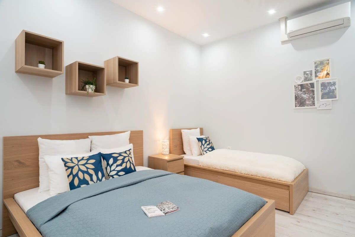 New Spacious Apartment At Superb Location Budapest Eksteriør billede